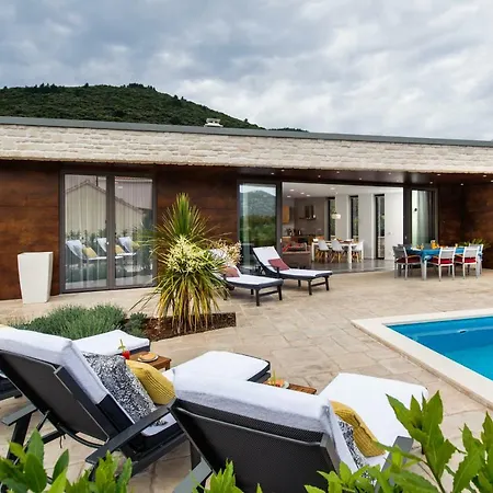 Island Bay Korcula Villa